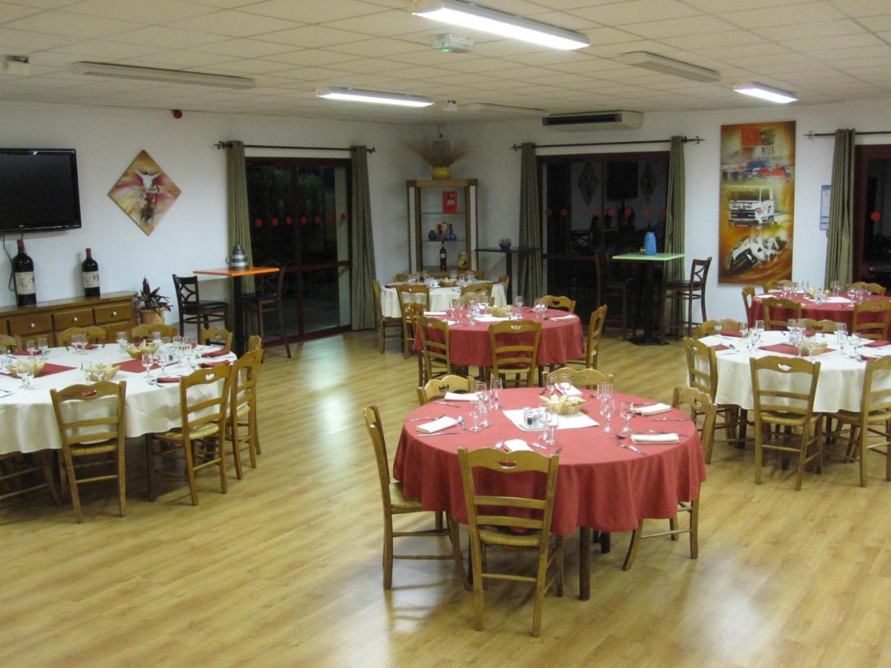 Logis Hotel Restaurant Solenca Nogaro Exterior foto